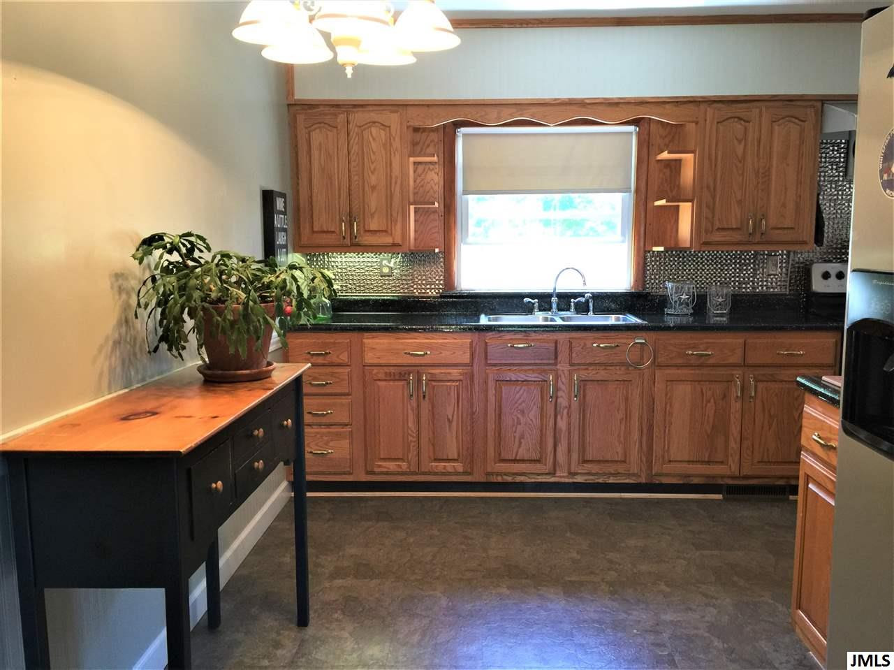 1333 Cunningham Road Jackson, MI 49201 - Photo 9 of 27 Photo 9