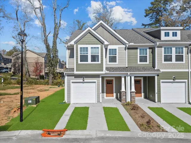 a view of outdoor space yard and front view of a house