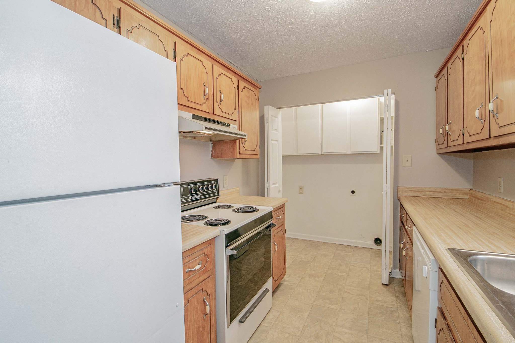 330 Hugh Hunter Road Oak Grove, KY 42262 - Photo 9 of 35