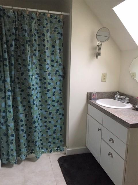 34 Pole Dike Road Wellfleet, MA 02667 - Photo 32 of 44 up bathroom