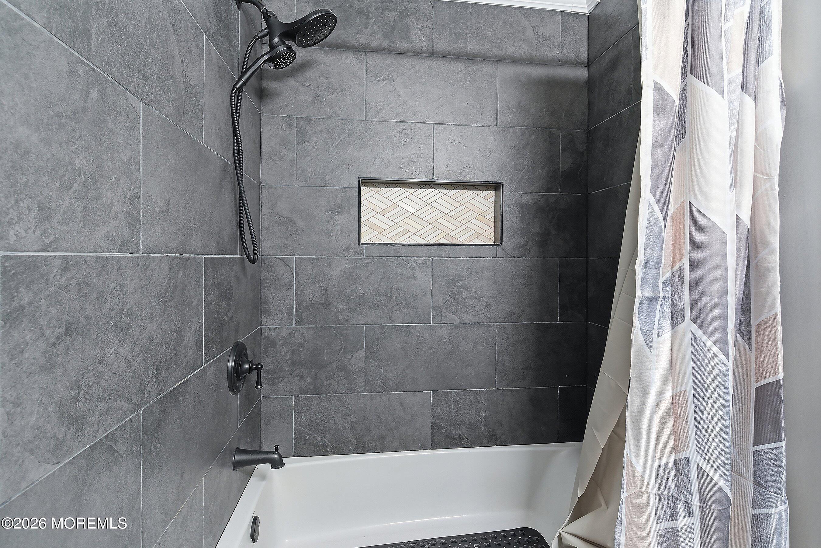 161 Mooring Road Manahawkin, NJ 08050 - Photo 20 of 38 25-Bath 1B