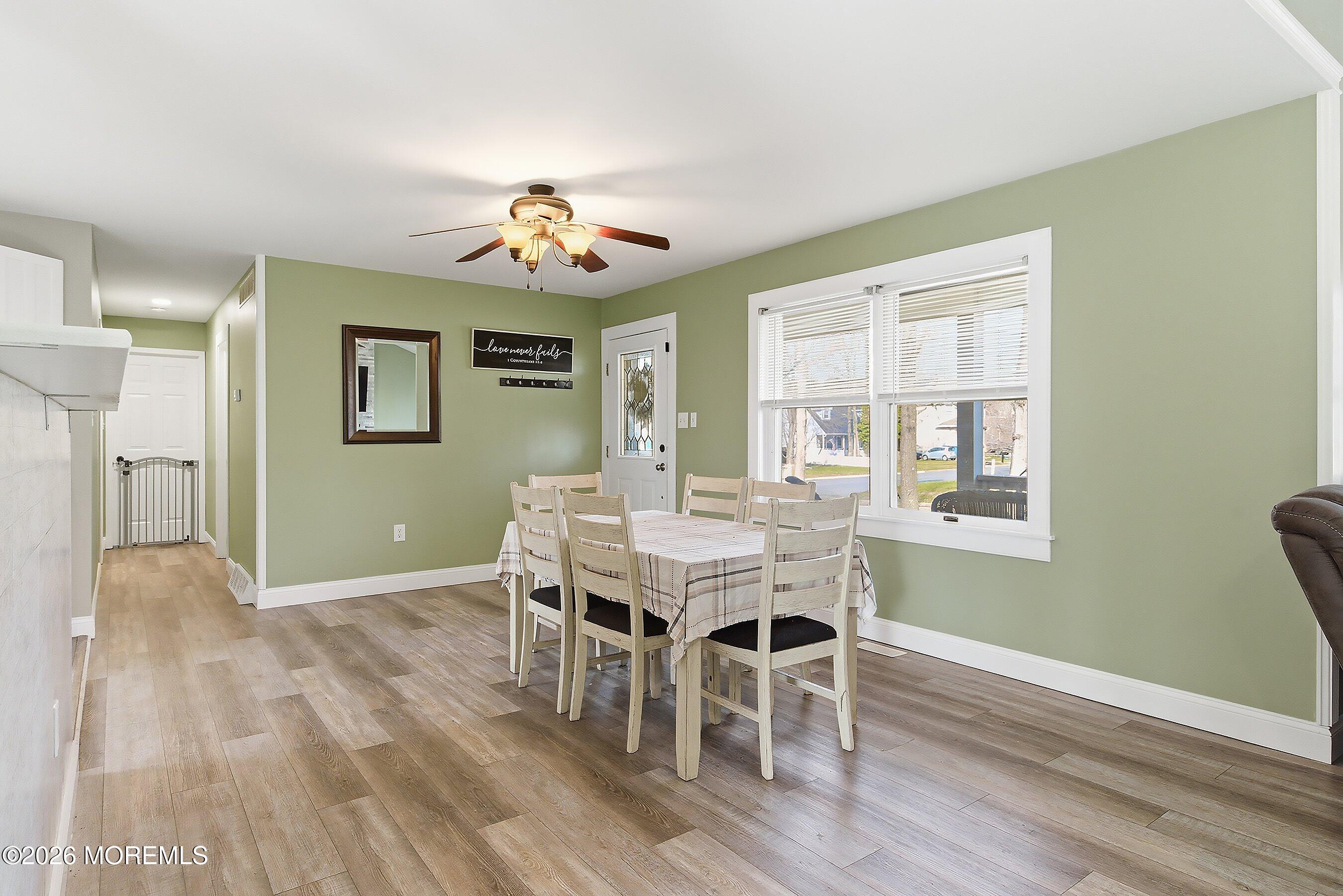 161 Mooring Road Manahawkin, NJ 08050 - Photo 7 of 38 10-Dining 1A