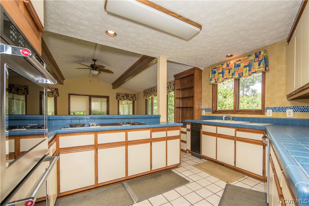 2575 Liberty Hill Road Powhatan, VA 23139 - Photo 14 of 37 kitchen