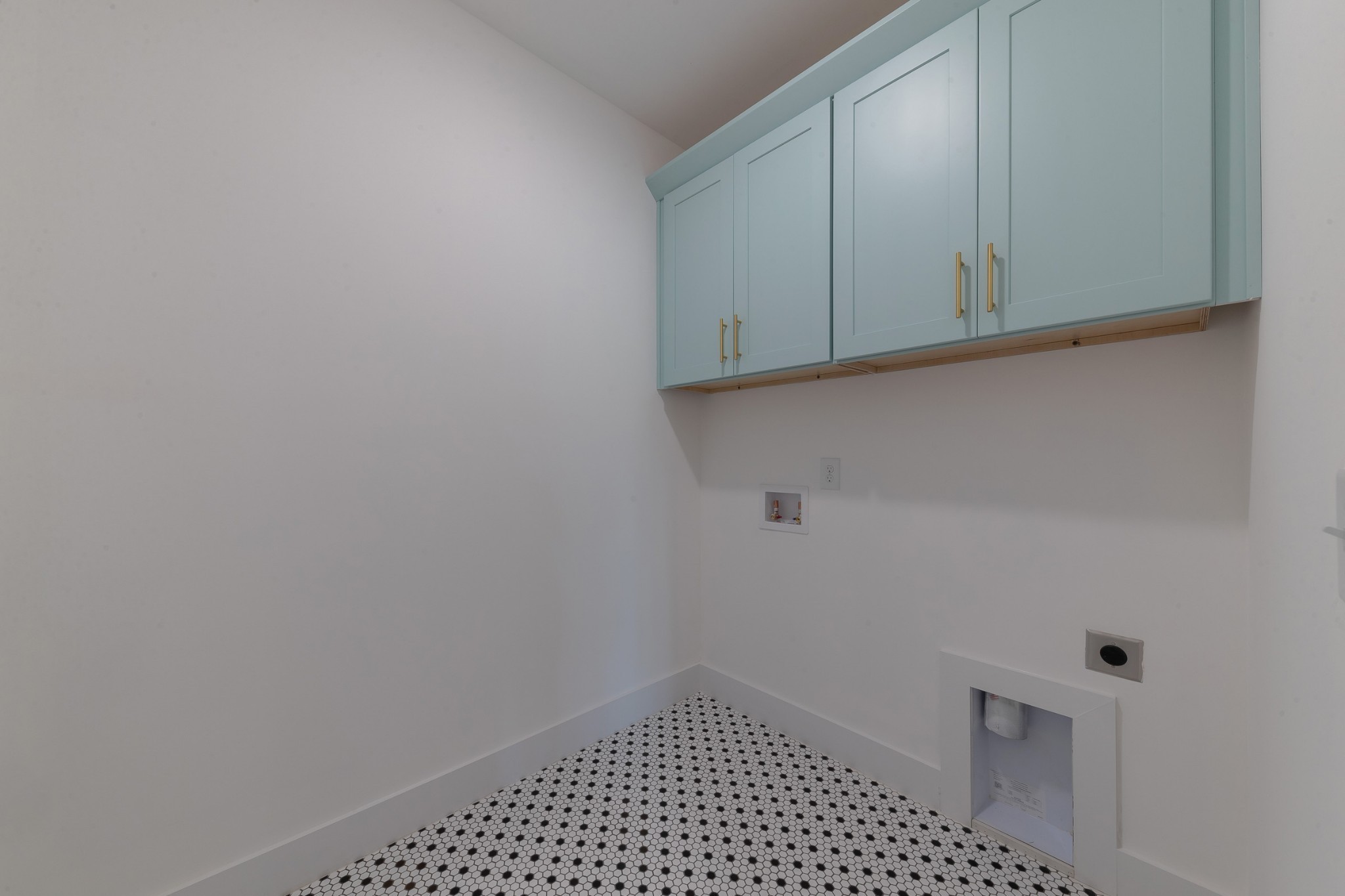 6616 Old Zion Road Columbia, TN 38401 - Photo 29 of 52 a view of an empty room