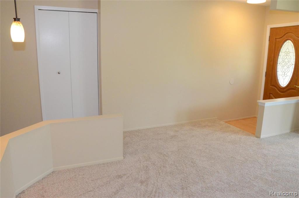 43077 Avon Road Canton, MI 48187 - Photo 15 of 52