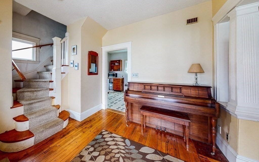 7 College Hill Road Somerville, MA 02144 - Photo 3 of 17