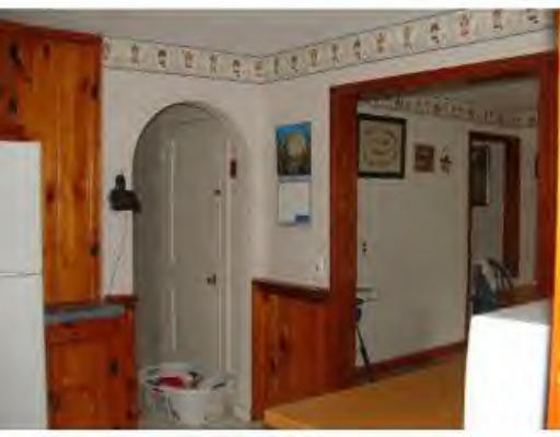 82 Depot Road Oxford, MA 01540 - Photo 3 of 15 Gallery Image 3