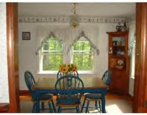 82 Depot Road Oxford, MA 01540 - Photo 5 of 15 Gallery Image 5