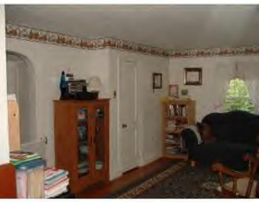 82 Depot Road Oxford, MA 01540 - Photo 7 of 15 Gallery Image 7