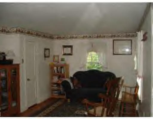 82 Depot Road Oxford, MA 01540 - Photo 9 of 15 Gallery Image 9