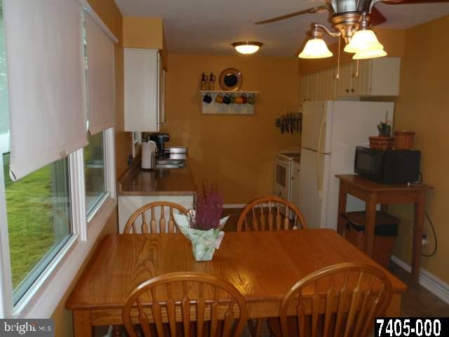414 Spring Forge Drive Spring Grove, PA 17362 - Photo 4 of 13