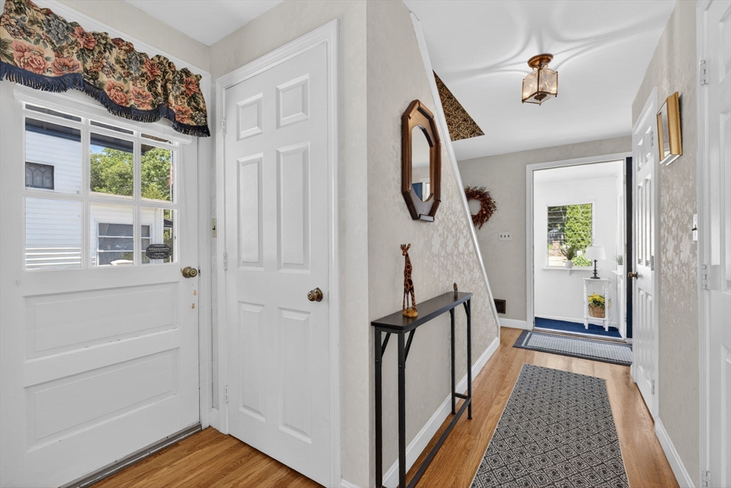 82 Park Road Lynn, MA 01904 - Photo 5 of 42