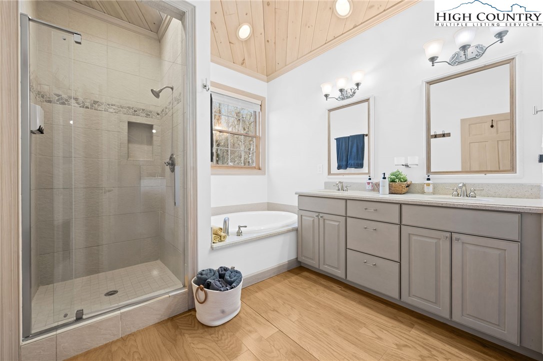 127 Raven Road Beech Mountain, NC 28604 - Photo 22 of 38