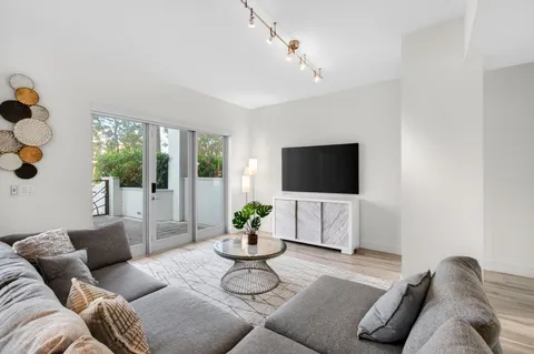 $1,995,000 | 155 East Boca Raton Road, Unit TH3, Boca Raton, FL 33432