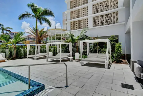 $1,995,000 | 155 East Boca Raton Road, Unit TH3, Boca Raton, FL 33432