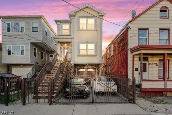 $899,900 | 120 Fulton Street, Elizabeth Port, NJ 07206