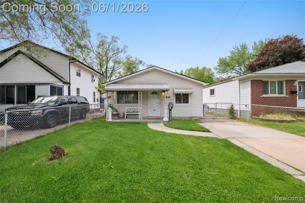$129,900 | 13428 Sarsfield Avenue, Warren, MI 48089