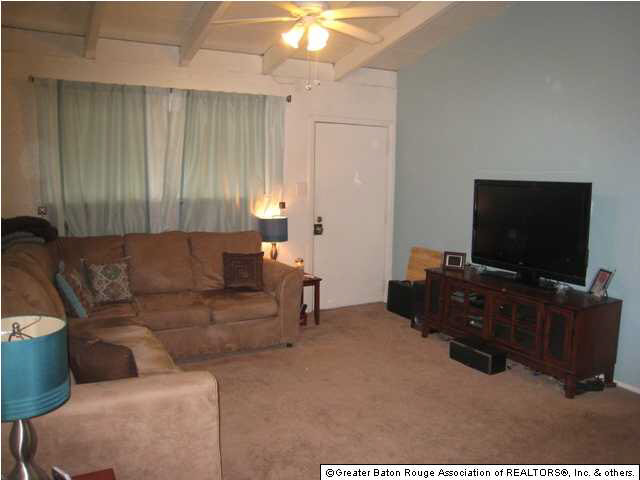 2383 Sweetleaf Street Baton Rouge, LA 70816 - Photo 3 of 8