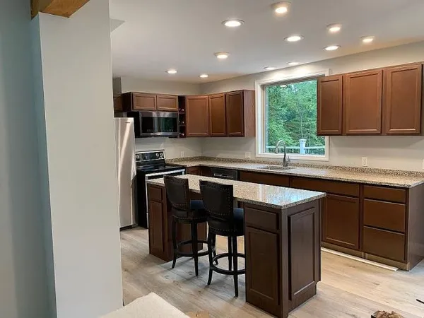 $454,900 | 484 Tank Farm Road, Aliquippa, PA 15001