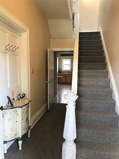 395 Friday Road Pittsburgh, PA 15209 - Photo 3 of 22 Gallery Image 3