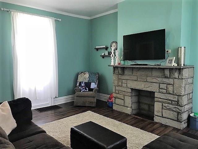 395 Friday Road Pittsburgh, PA 15209 - Photo 6 of 22 Gallery Image 6