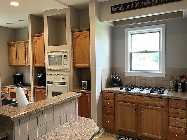 395 Friday Road Pittsburgh, PA 15209 - Photo 8 of 22 Gallery Image 8