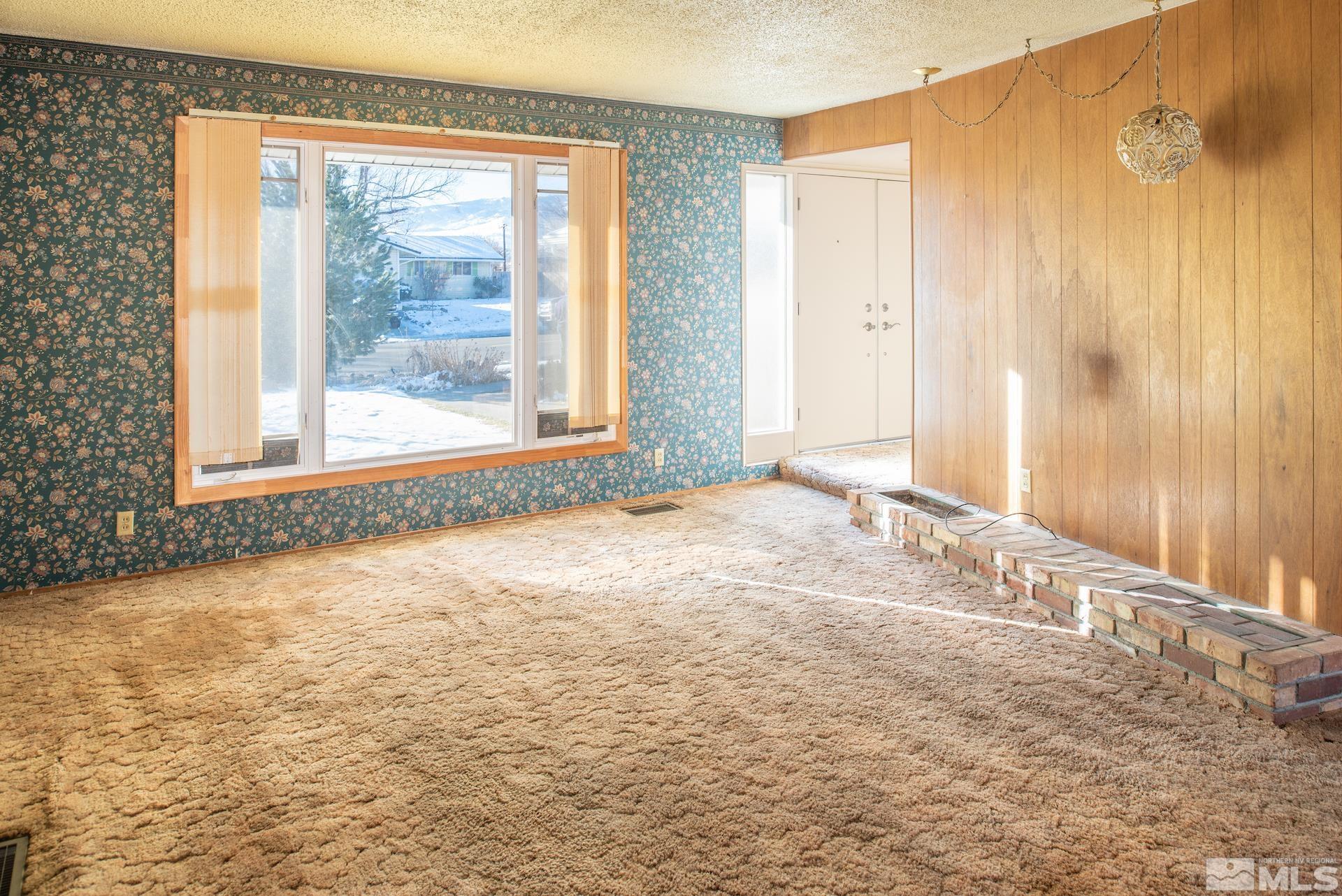 1865 Royal Drive Reno, NV 89503 - Photo 8 of 22 Photo 8
