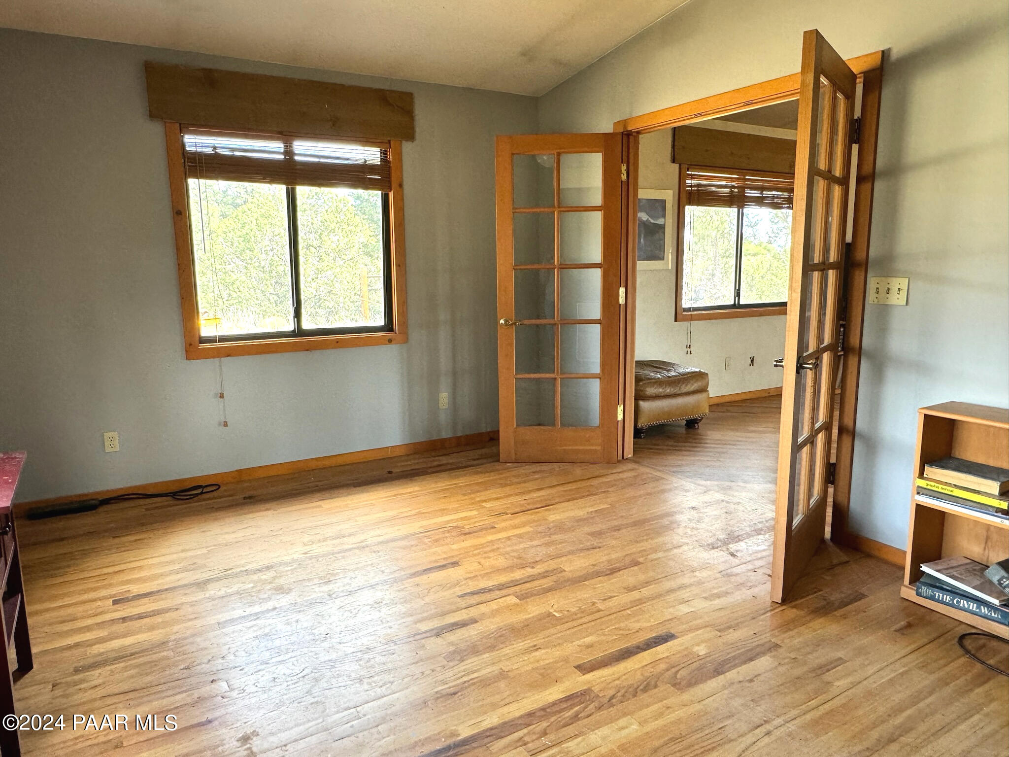 15255 South Middle Ridge Road Kirkland, AZ 86332 - Photo 19 of 63 021_Den