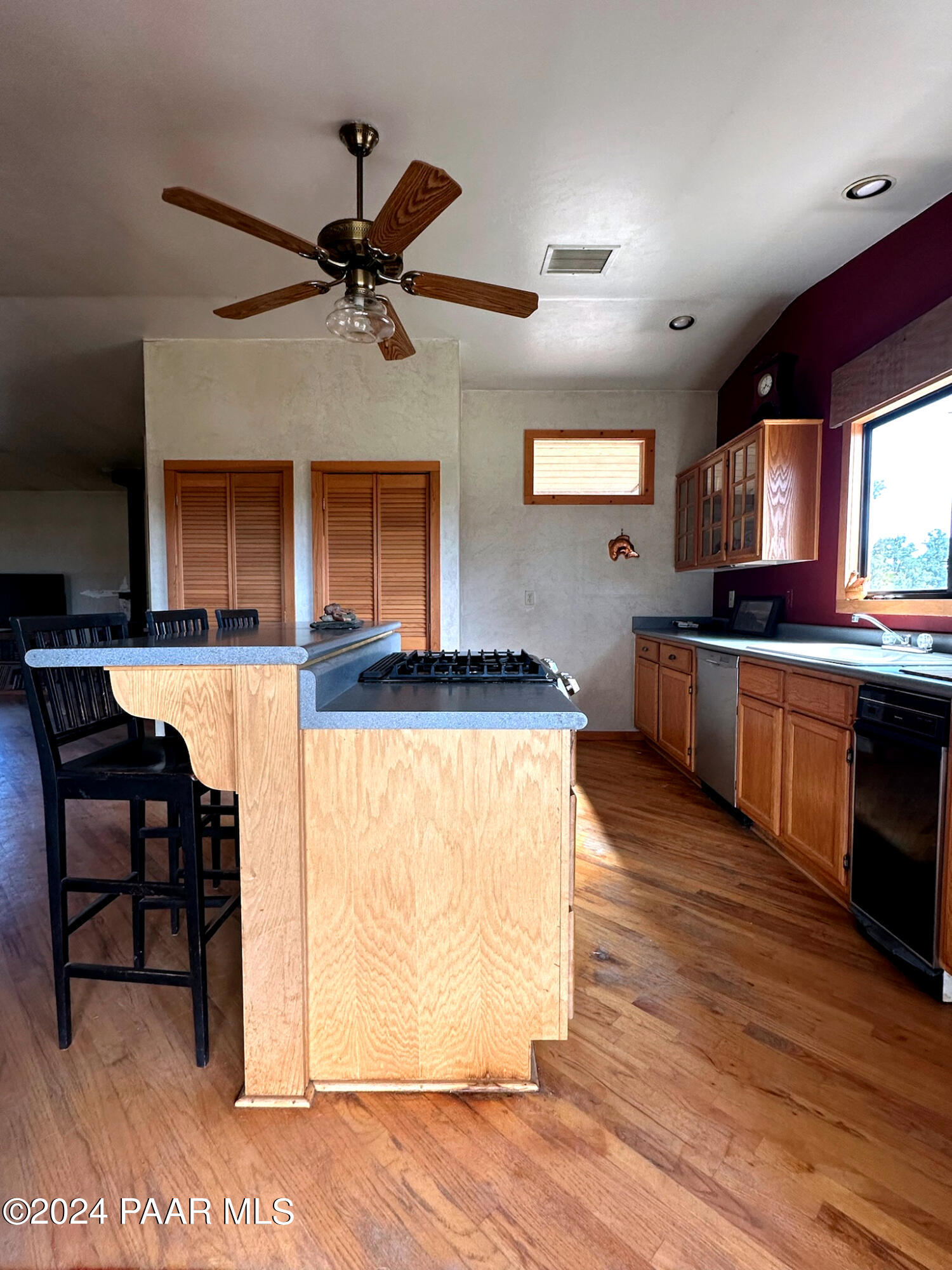 15255 South Middle Ridge Road Kirkland, AZ 86332 - Photo 8 of 63 008_Kitchen