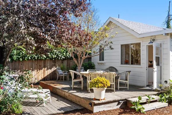 $1,895,000 | 40-42 Arenal Avenue, Stinson Beach, CA 94970