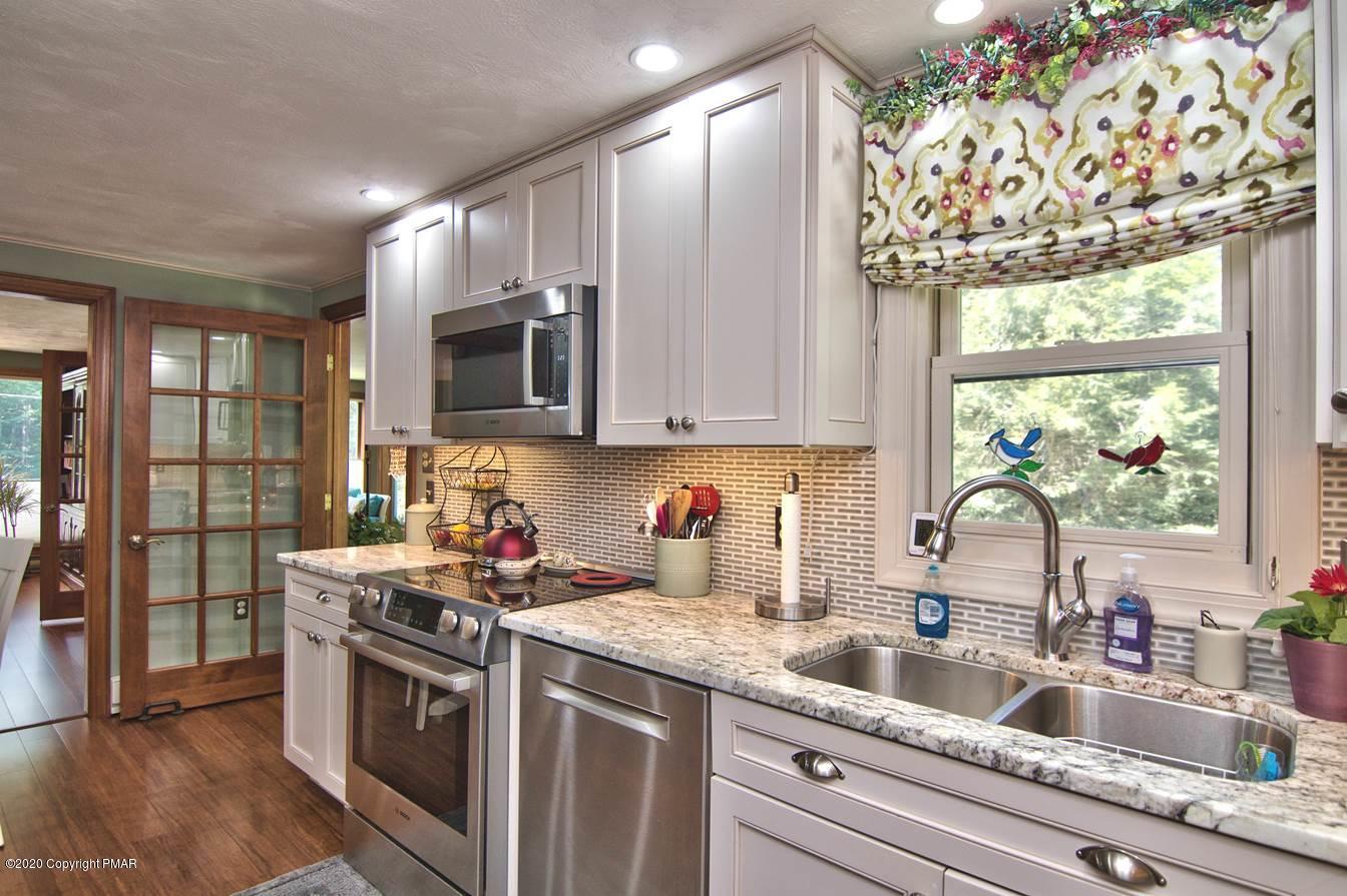 245 Crescent Lake Road Scotrun, PA 18355 - Photo 19 of 62 Beautifully Upgraded Custom Kitchen