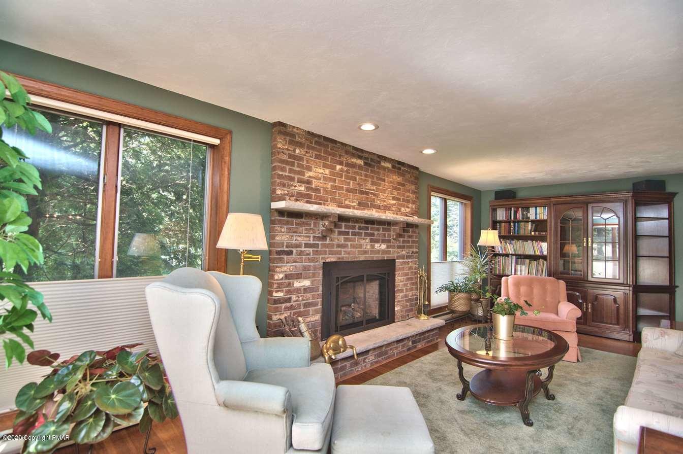 245 Crescent Lake Road Scotrun, PA 18355 - Photo 8 of 62 Alternate Family Room View