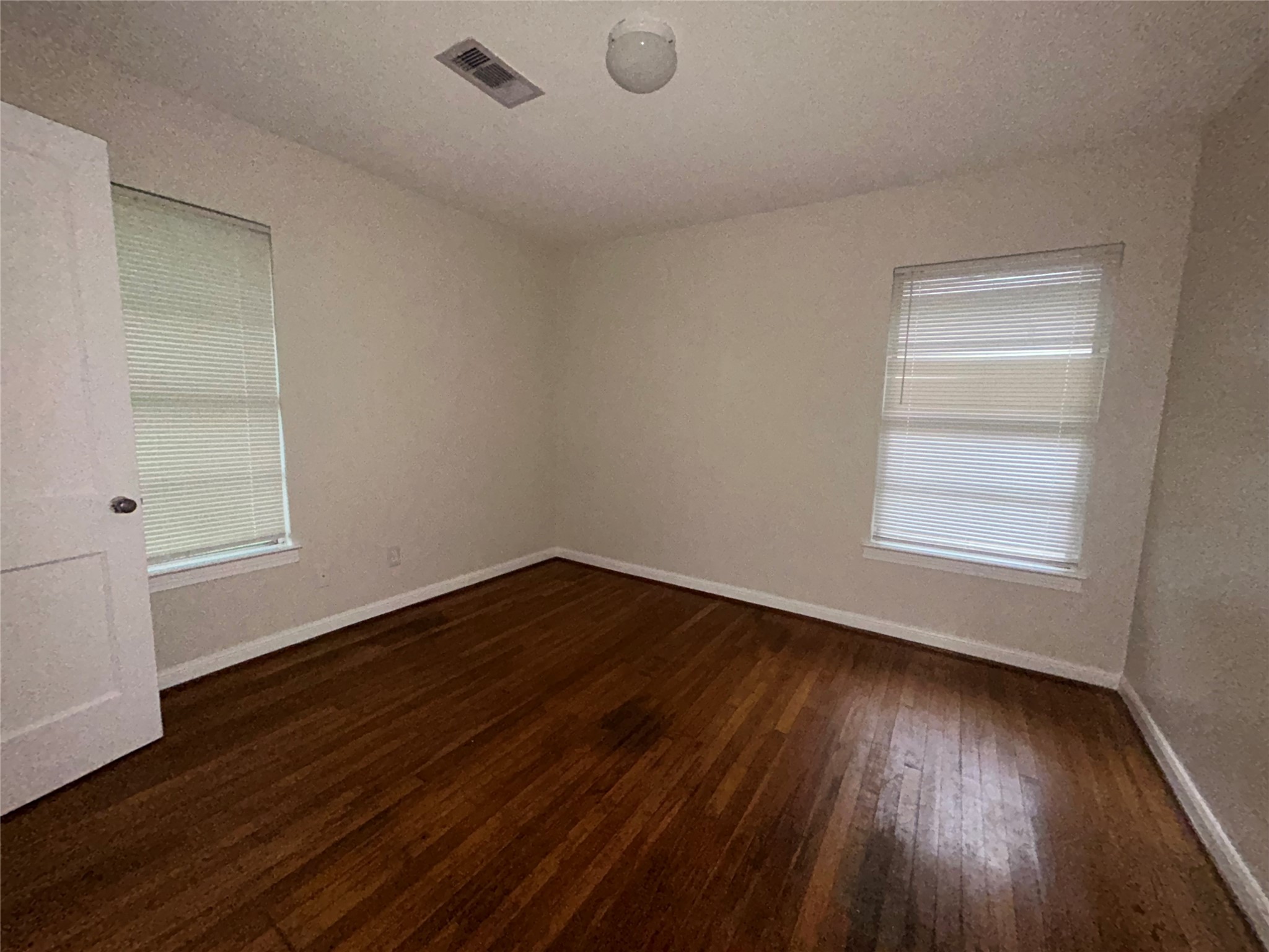 7655 El Rancho Street Houston, TX 77087 - Photo 7 of 13