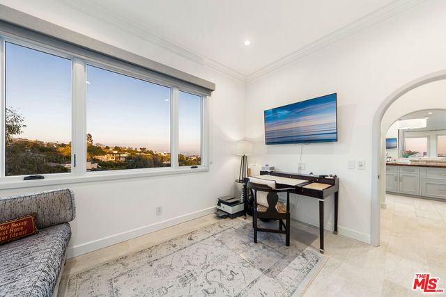 $6,470,000 | 1380 Summitridge Place, Beverly Hills, CA 90210