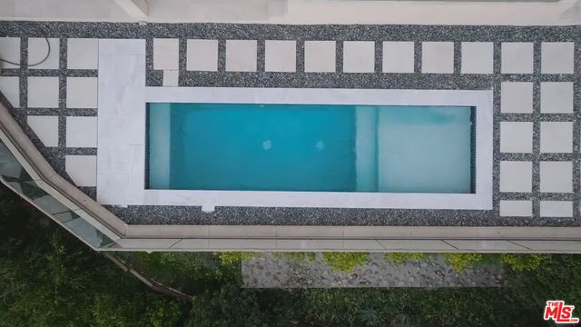 $6,470,000 | 1380 Summitridge Place, Beverly Hills, CA 90210