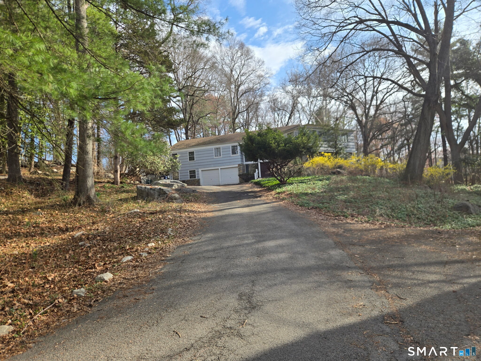 677 West Hill Road Stamford, CT 06902 - Photo 2 of 28 Gallery Image 2