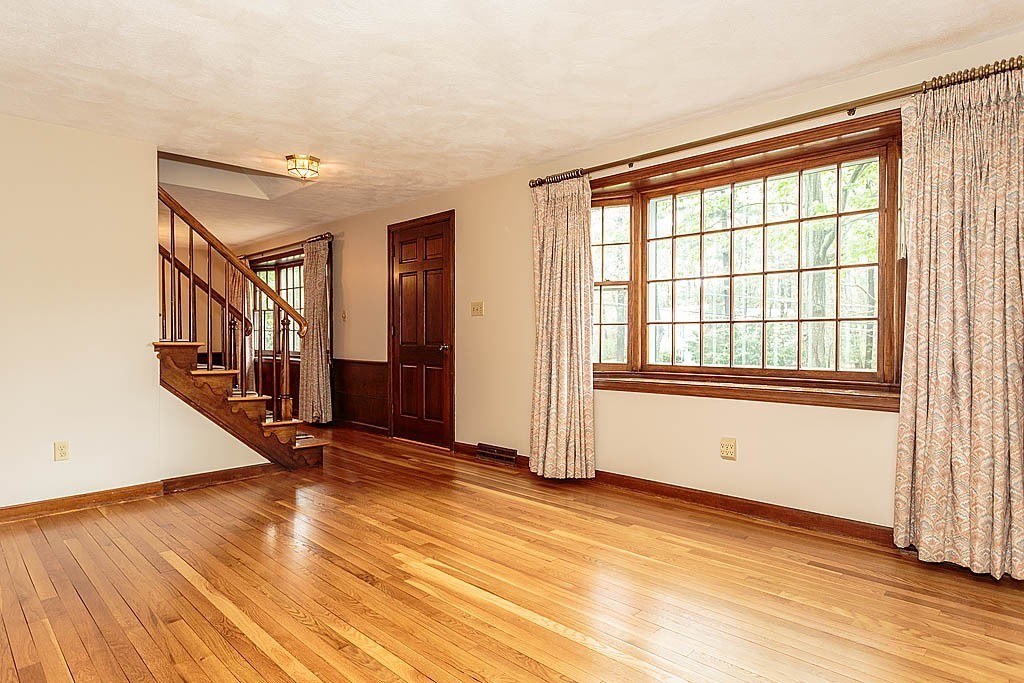 4 Wagontrail Road Chelmsford, MA 01824 - Photo 12 of 27 Gallery Image 12