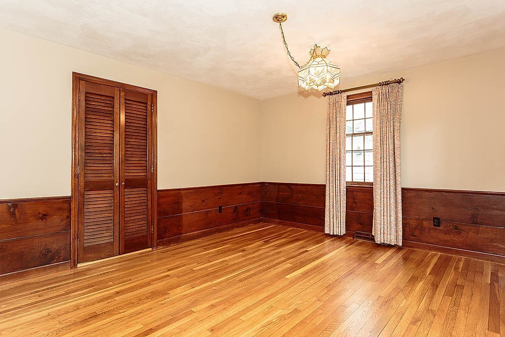 4 Wagontrail Road Chelmsford, MA 01824 - Photo 8 of 27 Gallery Image 8