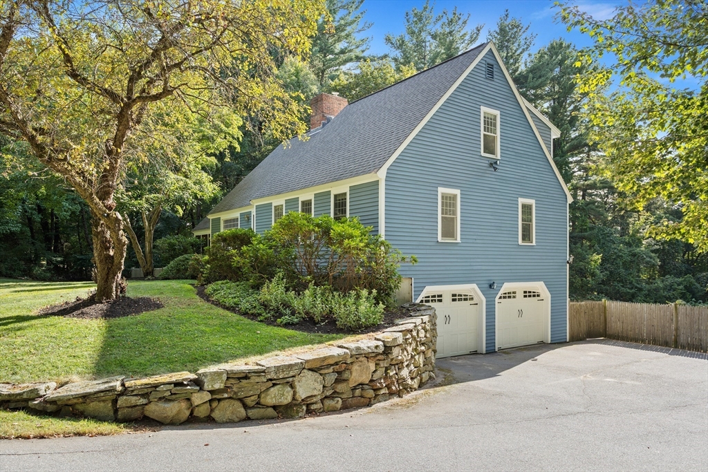 144 Nourse Road Bolton, MA 01740 - Photo 3 of 42