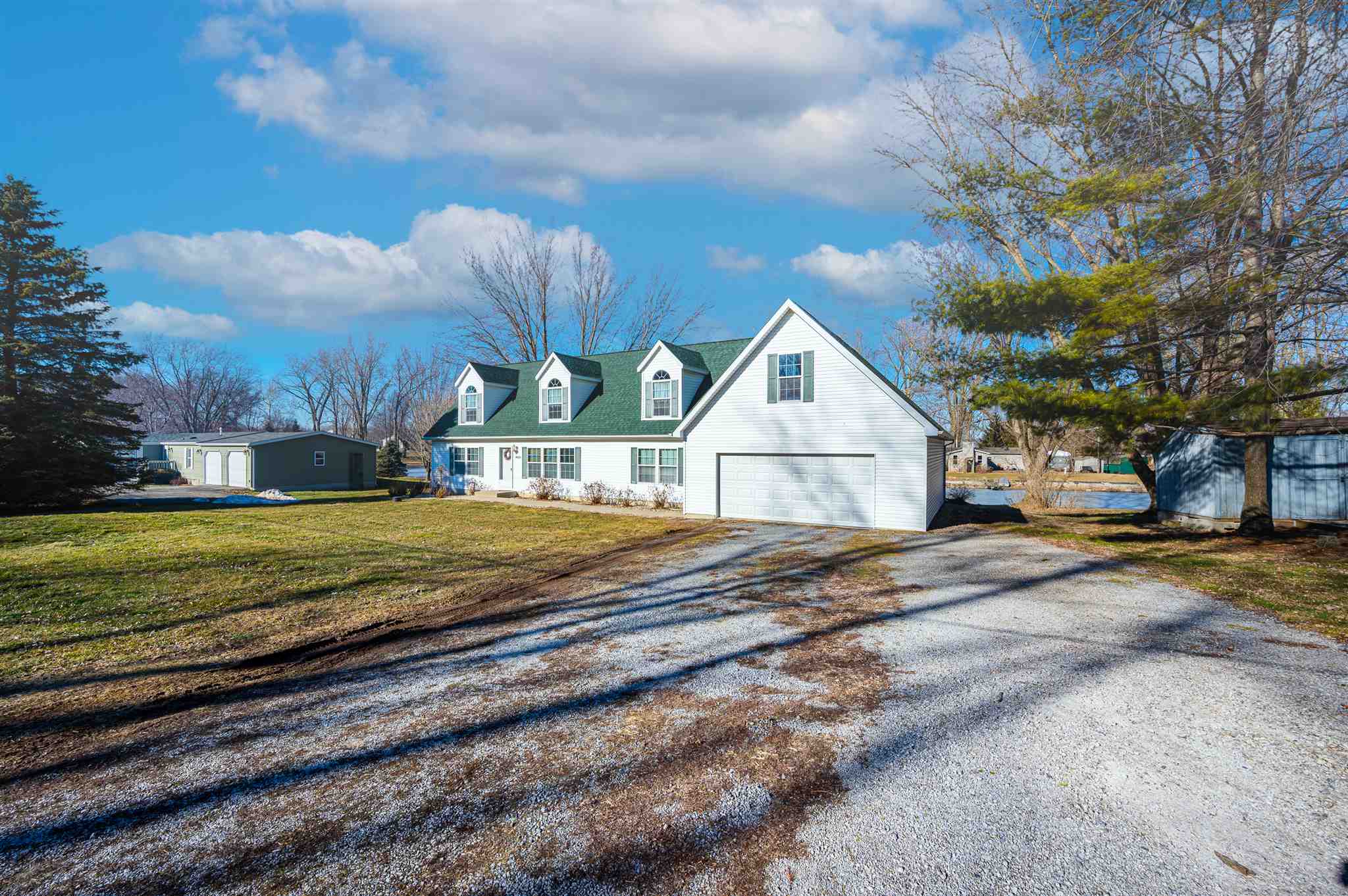4620 East Armstrong Road Leesburg, IN 46538 - Photo 3 of 34 Gallery Image 3