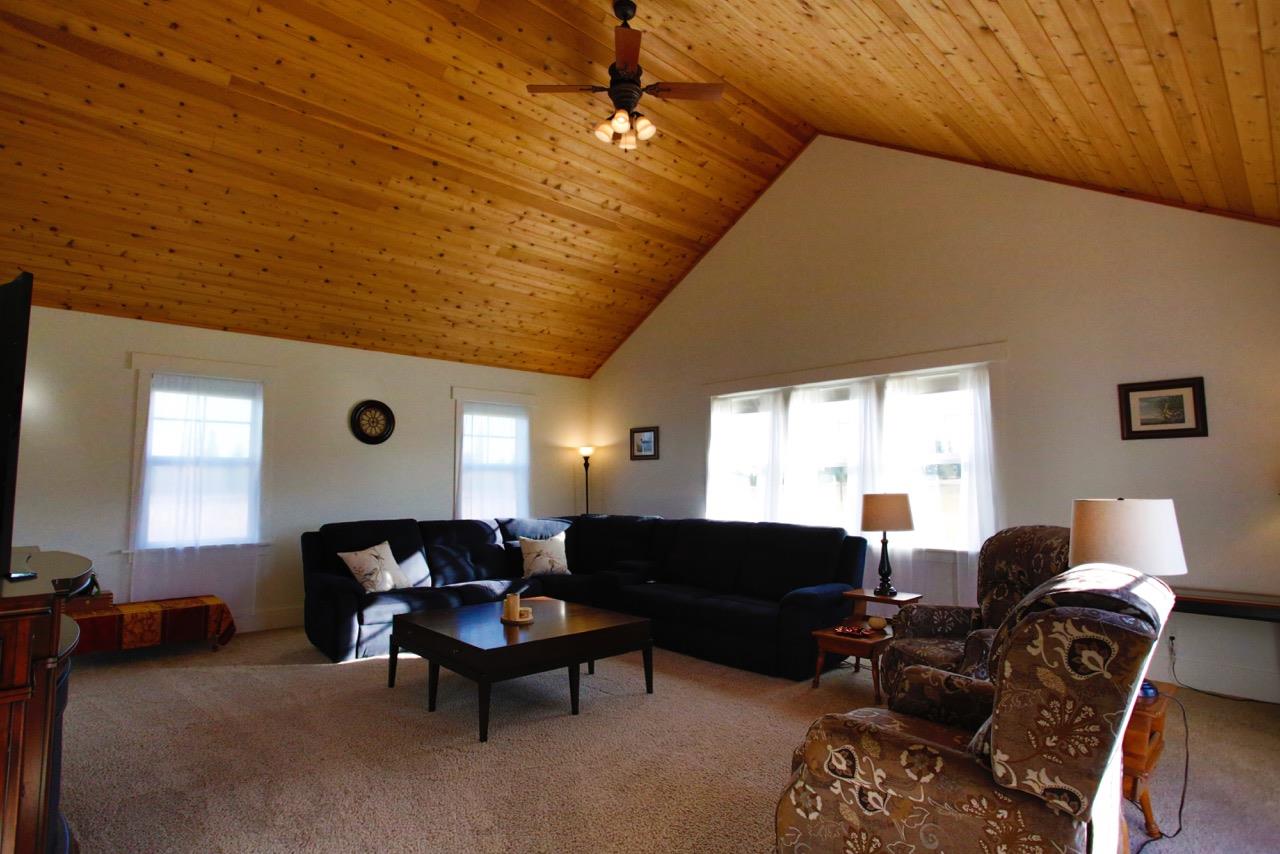 4520 South Swenson Road Clayton, WA 99110 - Photo 5 of 20