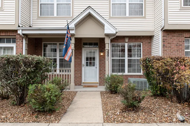$310,000 | 9230 Arquilla Drive, Unit 35, Mokena, IL 60448