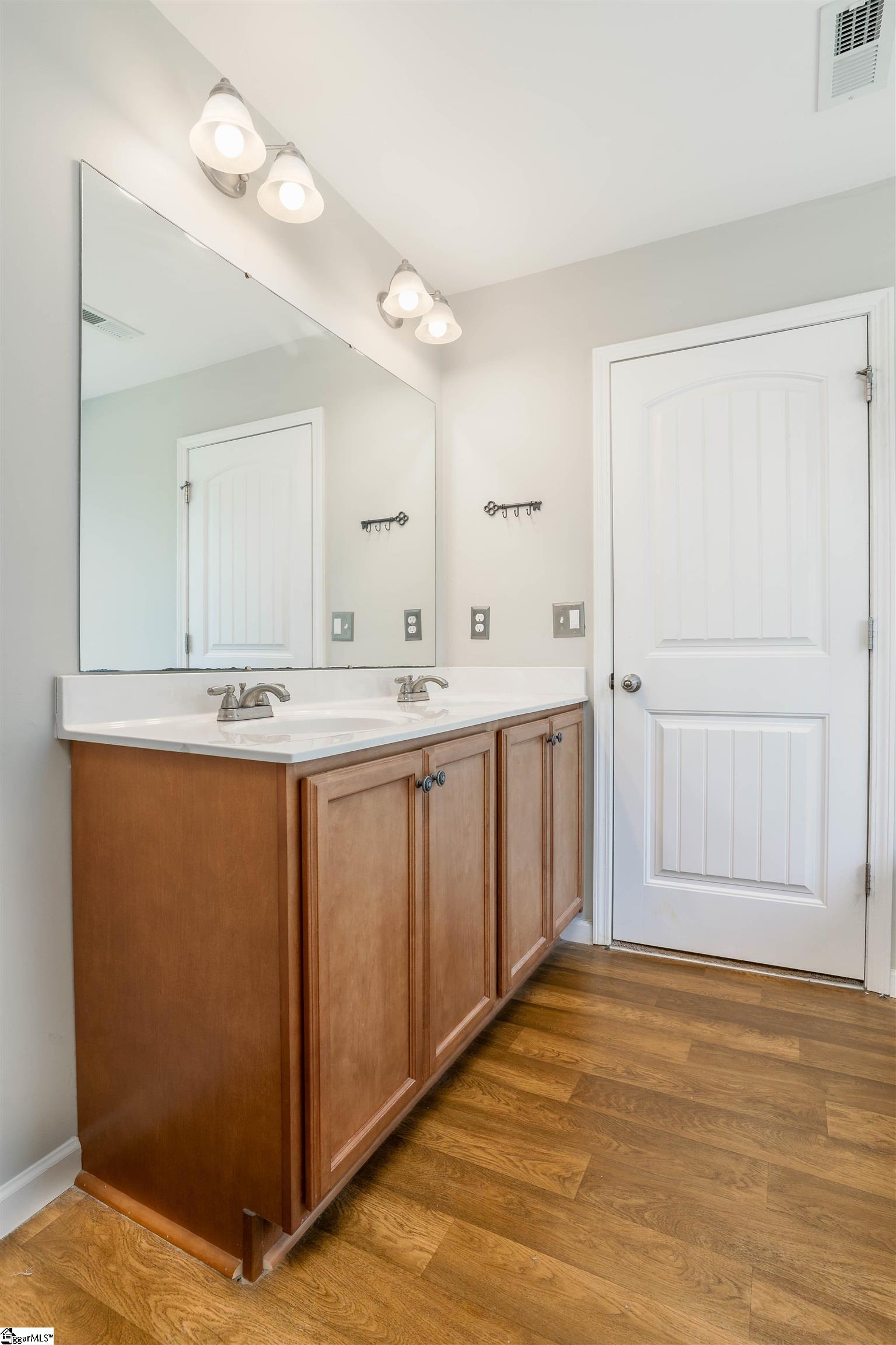 233 Redcoat Court Simpsonville, SC 29680 - Photo 18 of 33