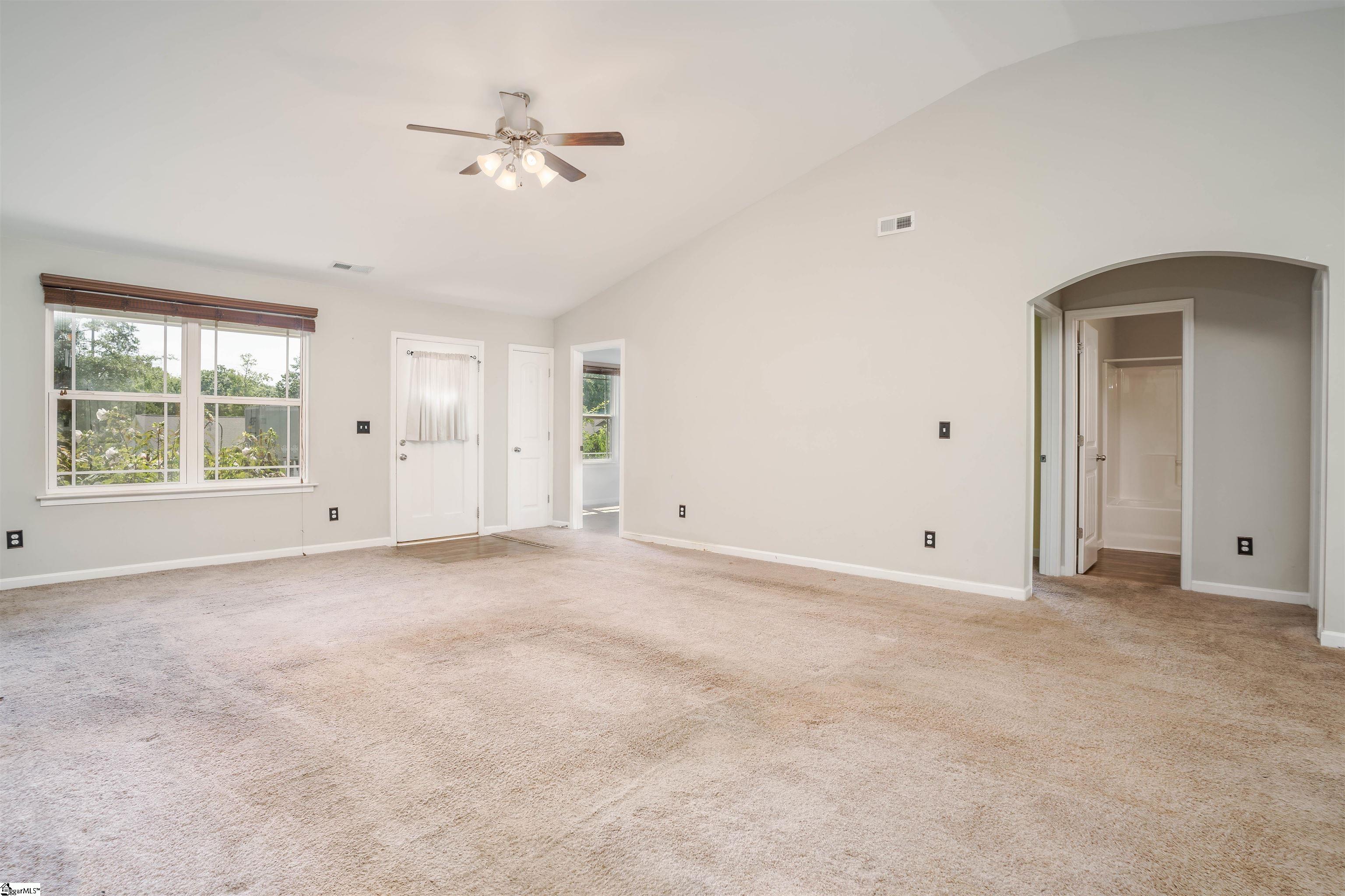 233 Redcoat Court Simpsonville, SC 29680 - Photo 8 of 33