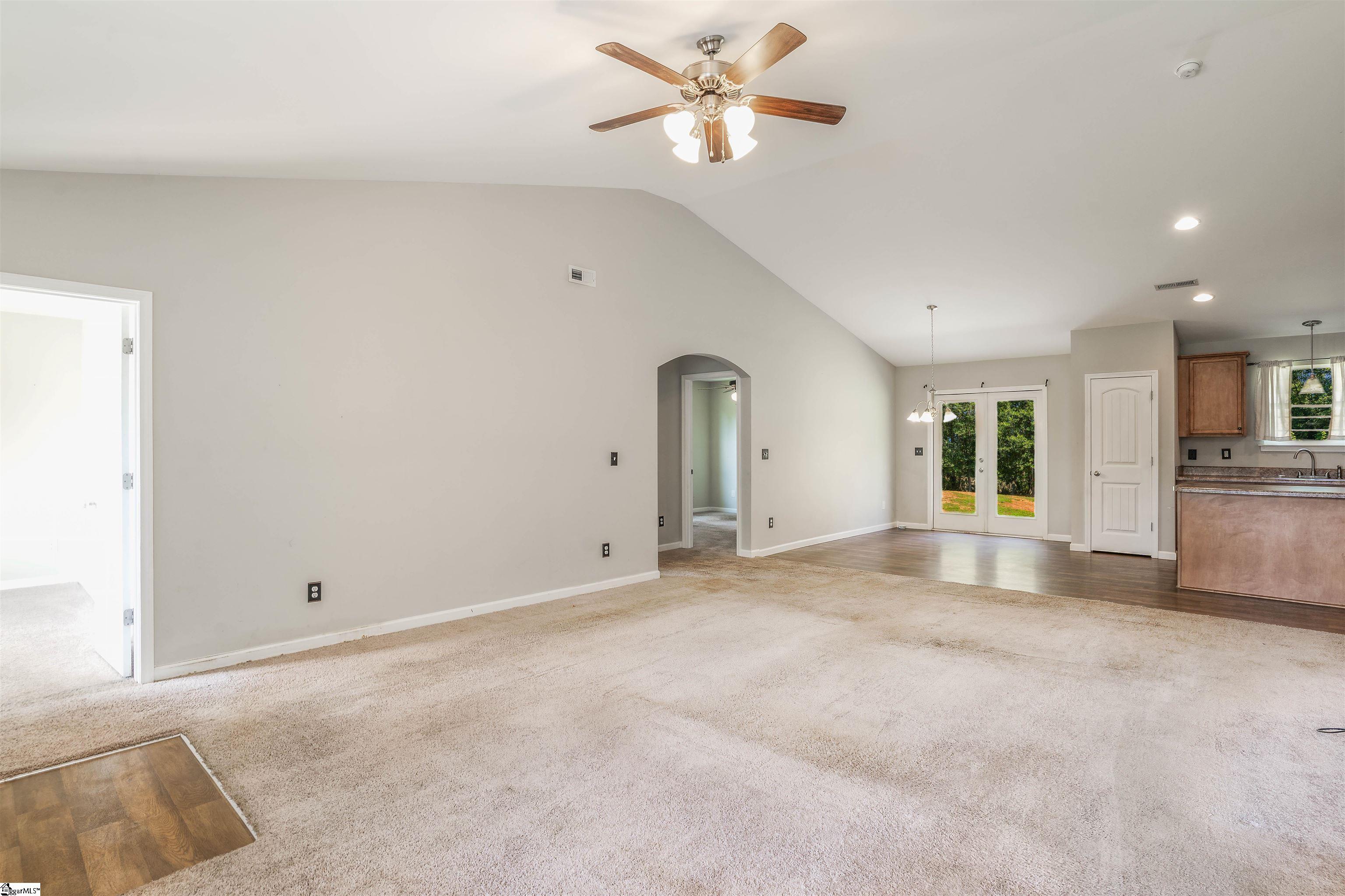 233 Redcoat Court Simpsonville, SC 29680 - Photo 10 of 33