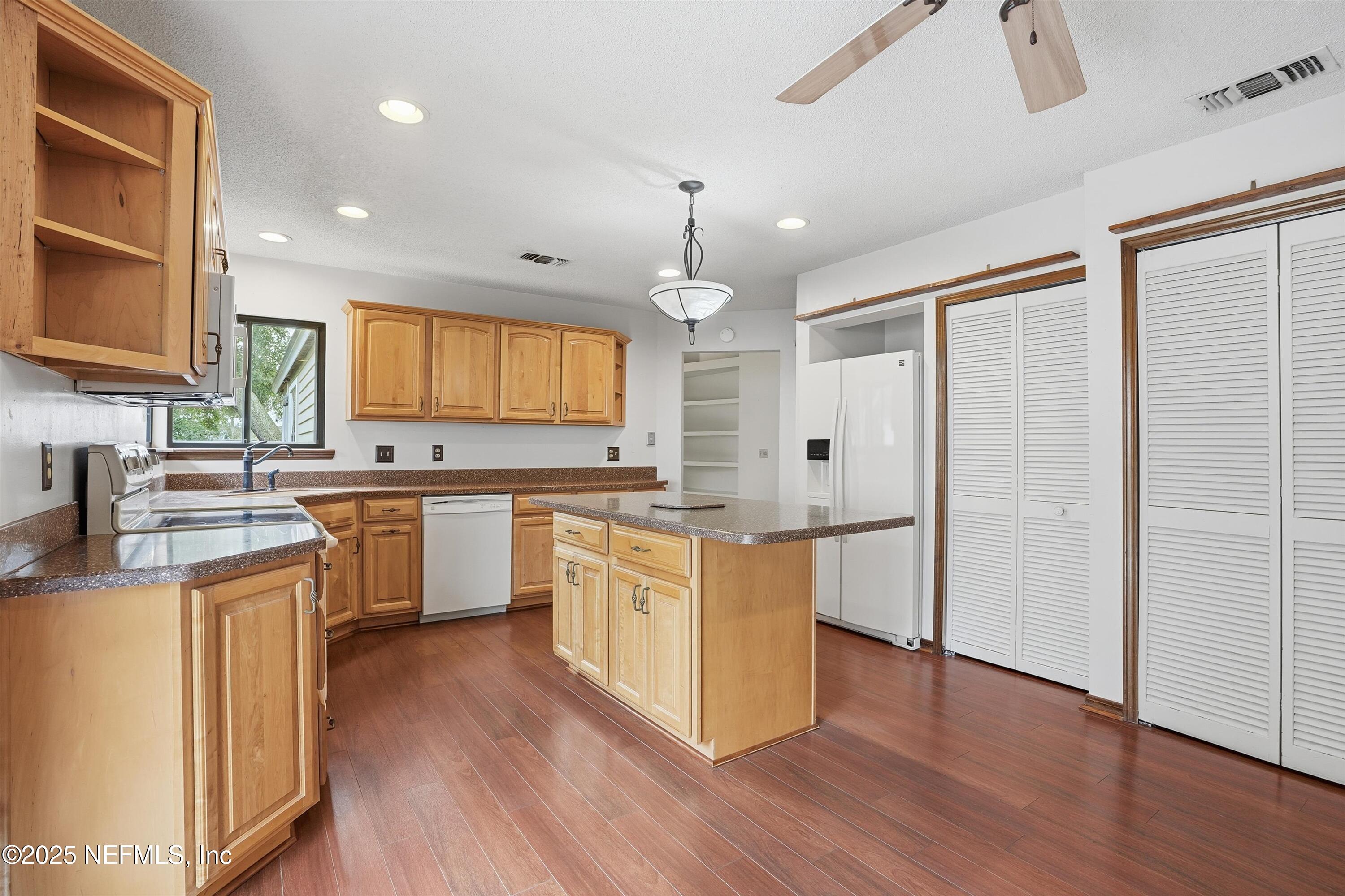 11672 Brush Ridge Circle South Jacksonville, FL 32225 - Photo 12 of 42 13-Kitchen