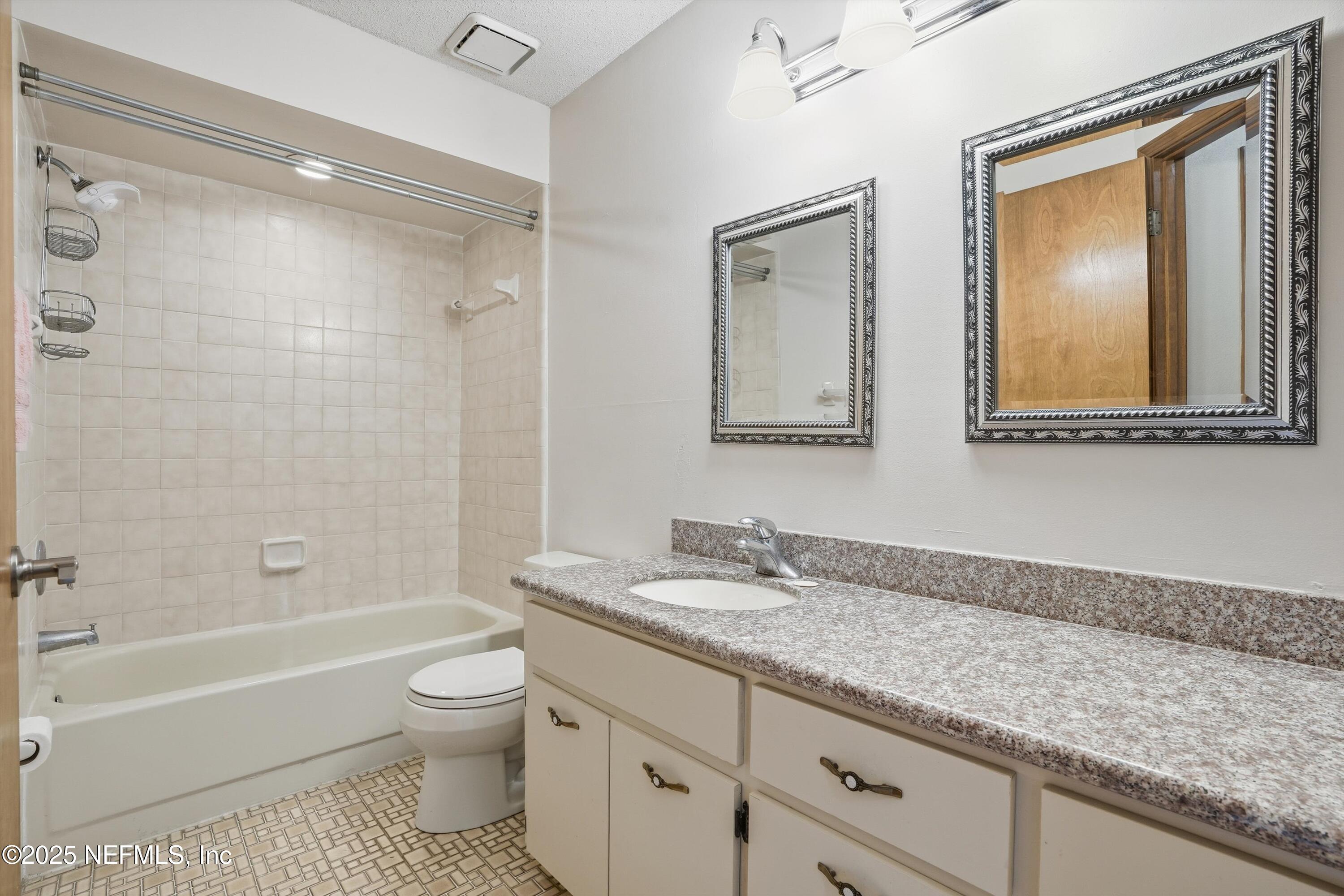 11672 Brush Ridge Circle South Jacksonville, FL 32225 - Photo 23 of 42 23-Guest Bath