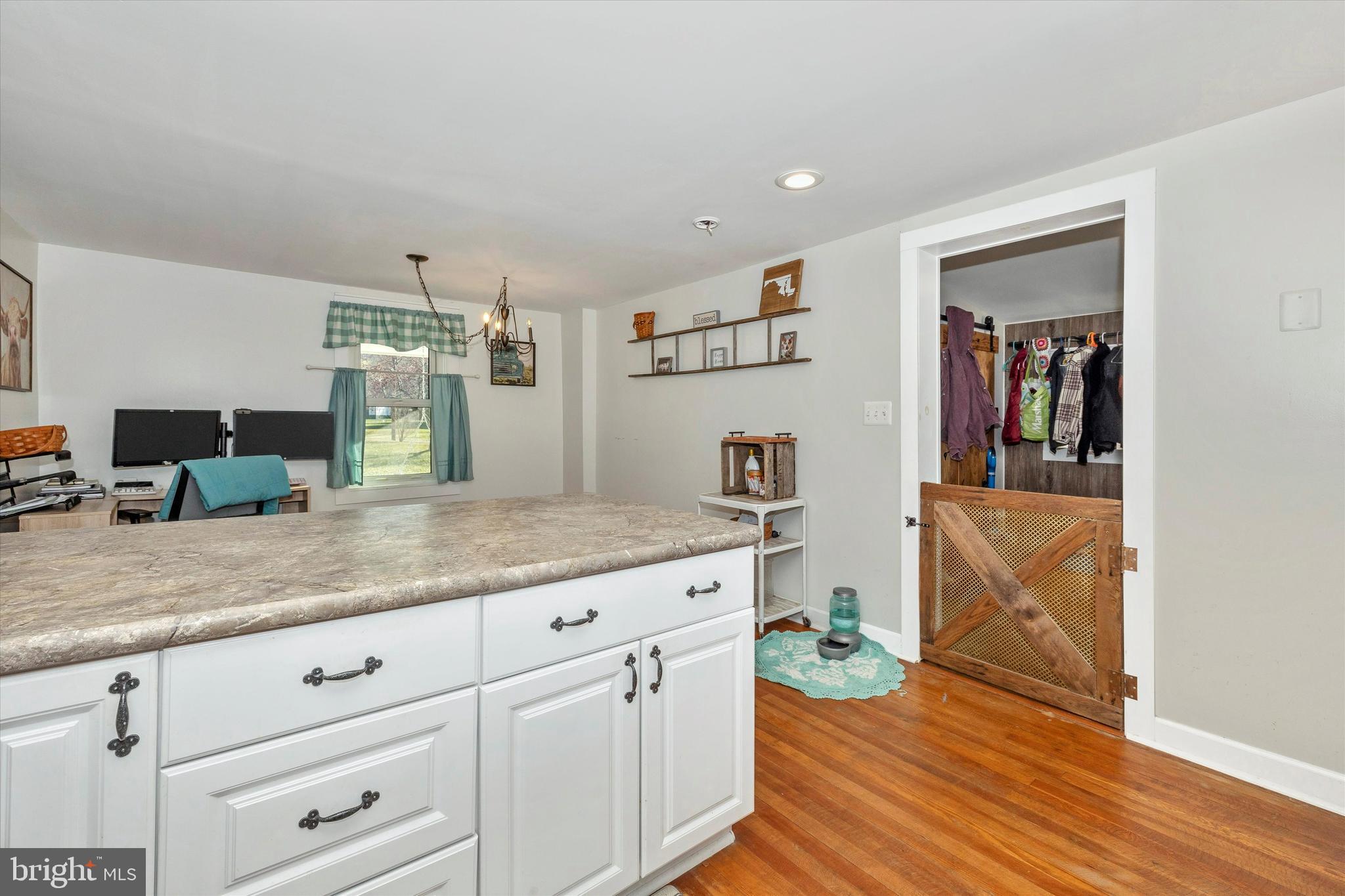 22716 Cavetown Church Road Smithsburg, MD 21783 - Photo 14 of 33 Gallery Image 14