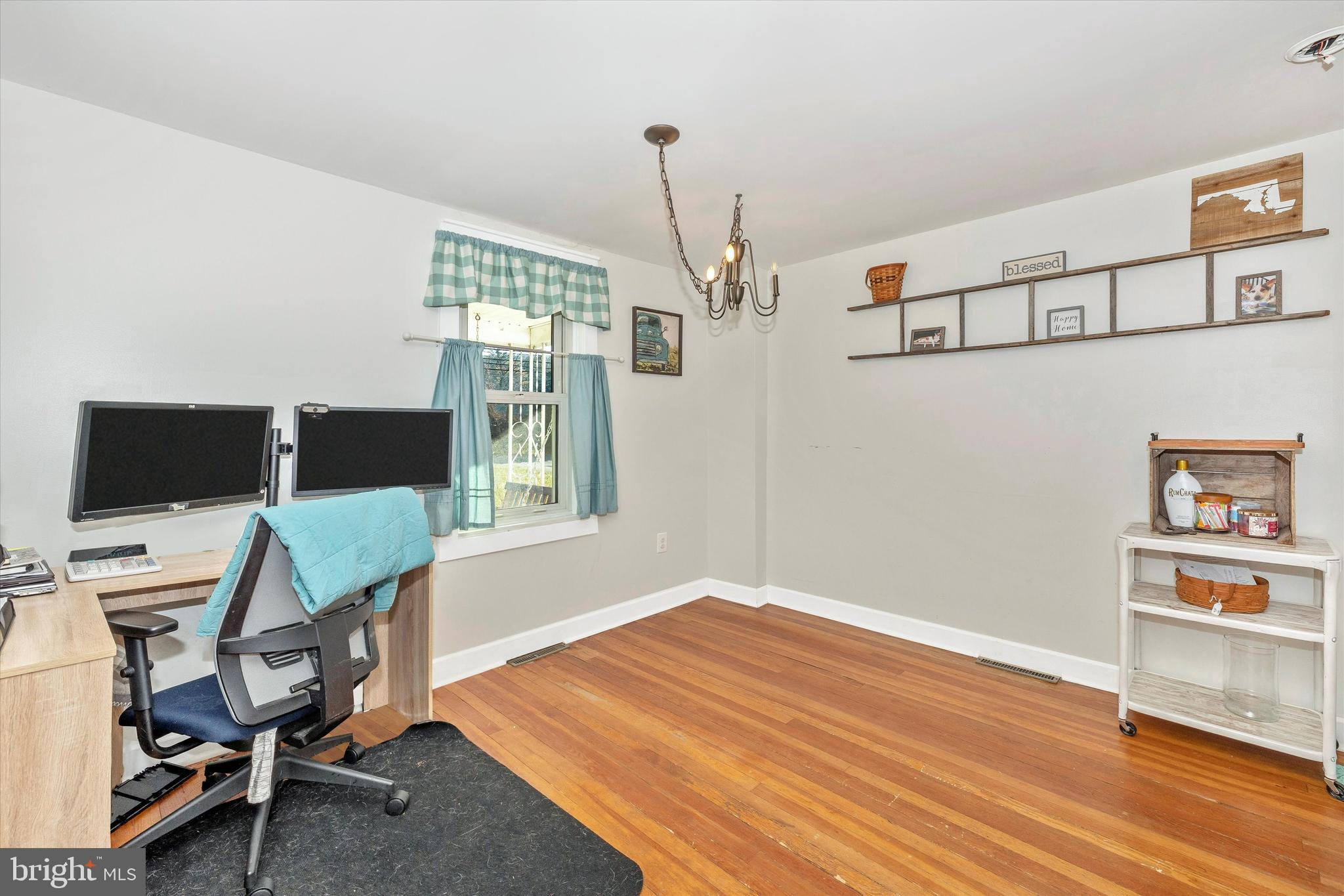 22716 Cavetown Church Road Smithsburg, MD 21783 - Photo 8 of 33 Gallery Image 8