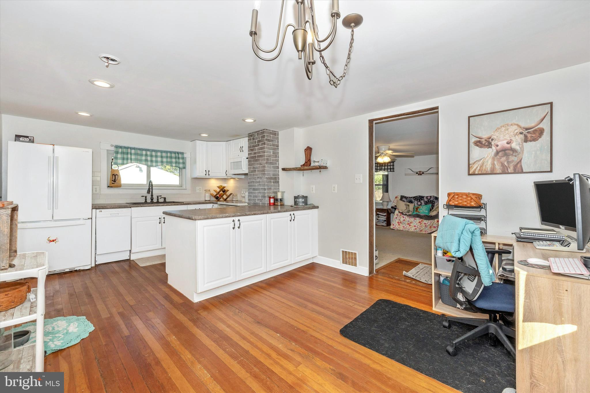 22716 Cavetown Church Road Smithsburg, MD 21783 - Photo 10 of 33 Gallery Image 10